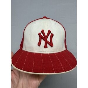 New York Yankees White Pinstripe Cap Red Logo New Era Fitted Size 7 3/8